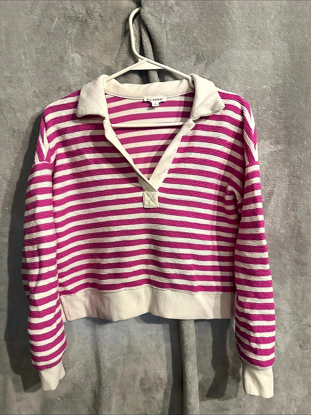 Blu Pepper Striped V-Neck Sweater in Pink & White Small